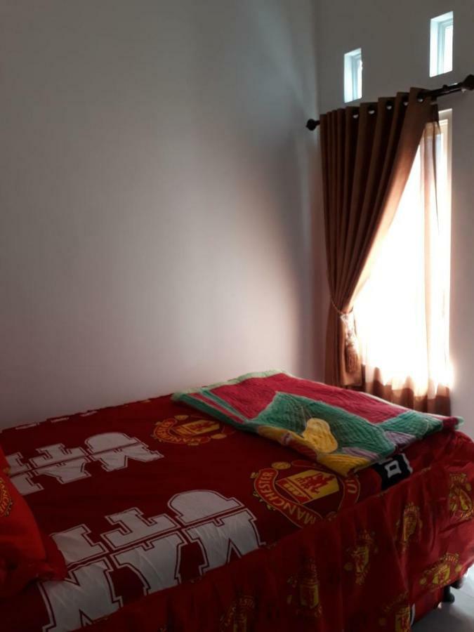 Villa Puncak Garuda A5 Бату Экстерьер фото